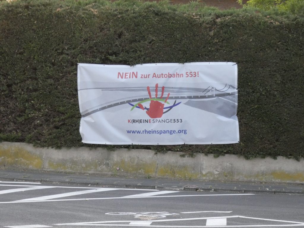 Banner gegen die Rheinspange